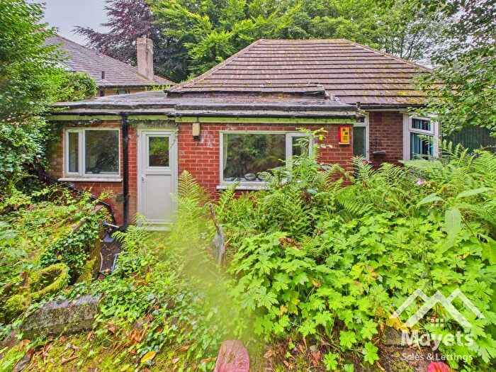 3 Bedroom Bungalow For Sale In Lammack Road, Blackburn, BB1