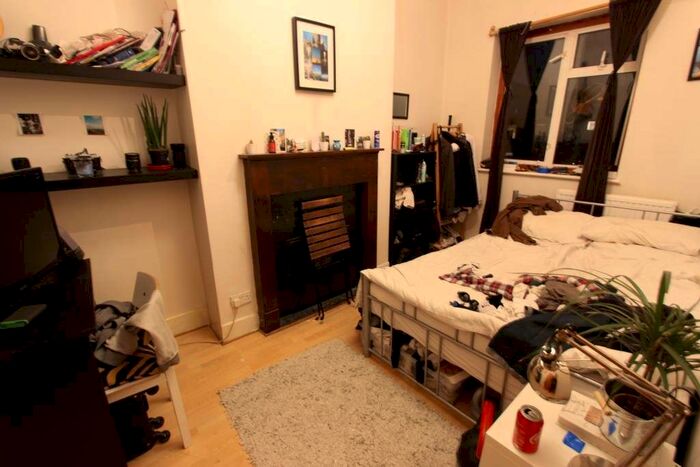 2 Bedroom Flat To Rent In Rectory Road, London, N16