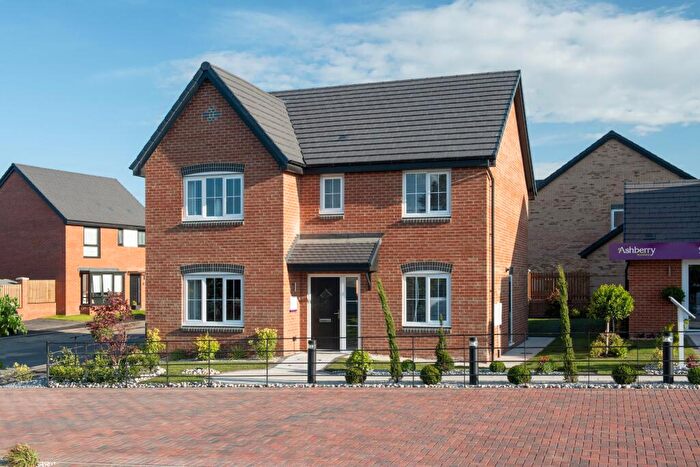 4 Bedroom Detached House For Sale In Ryton, Tyne And Wear, NE40