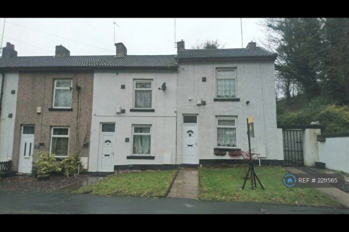 2 Bedroom End Of Terrace House To Rent In Lodge View, Heywood, OL10