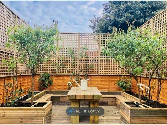 4 Bedroom Terraced House To Rent In Bull Road, London, E15