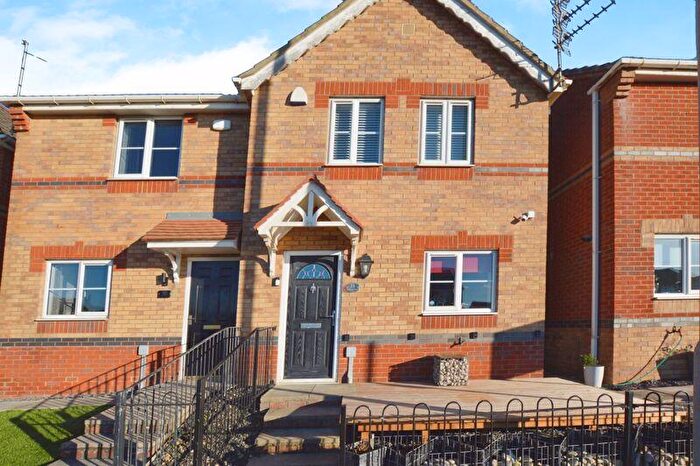 3 Bedroom Semi-Detached House To Rent In Rayburn Court, Blyth, NE24