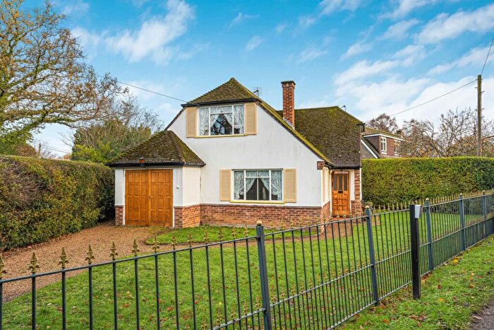 3 Bedroom Bungalow For Sale In Brox Lane, Ottershaw, KT16