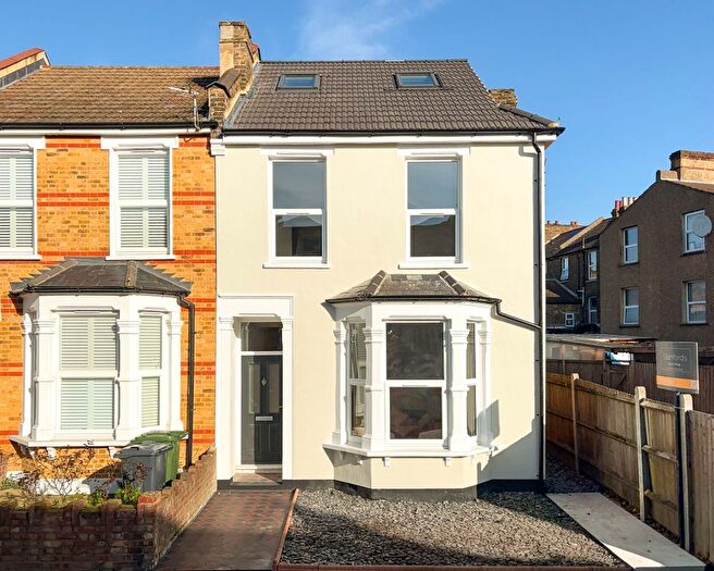 5 Bedroom End Terrace House For Sale In Springrice Road, Hither Green, SE13