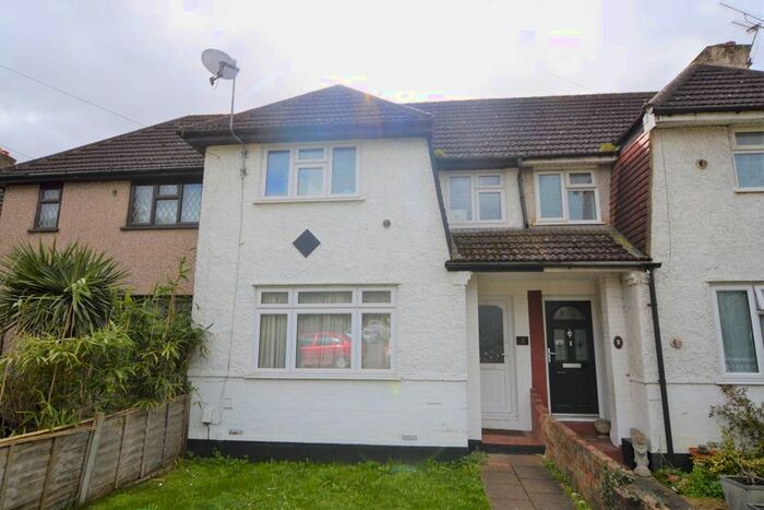 3 Bedroom Terraced House For Sale In Elbow Meadow, Old Bath Road, Colnbrook, Slough, SL3