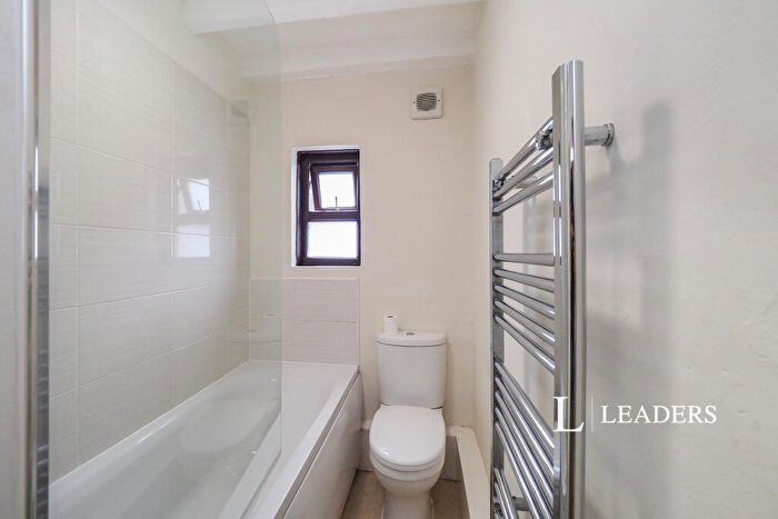2 Bedroom Apartment To Rent In Bridge Street, DE56