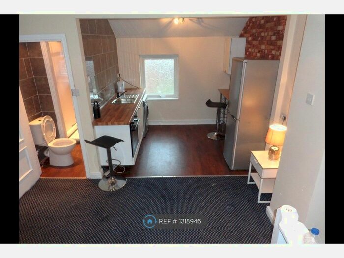 1 Bedroom Flat To Rent In Chain Street, Stoke ST6