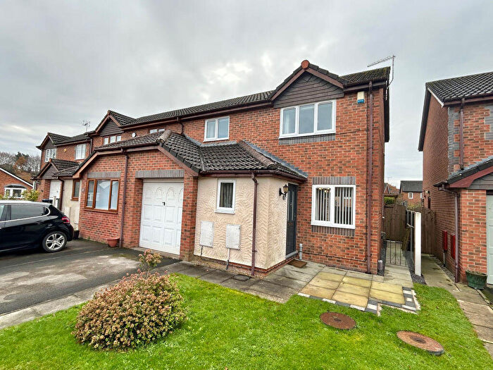 3 Bedroom Semi Detached House For Sale In Taunton Way, Llwyn Onn Park, Wrexham, LL13