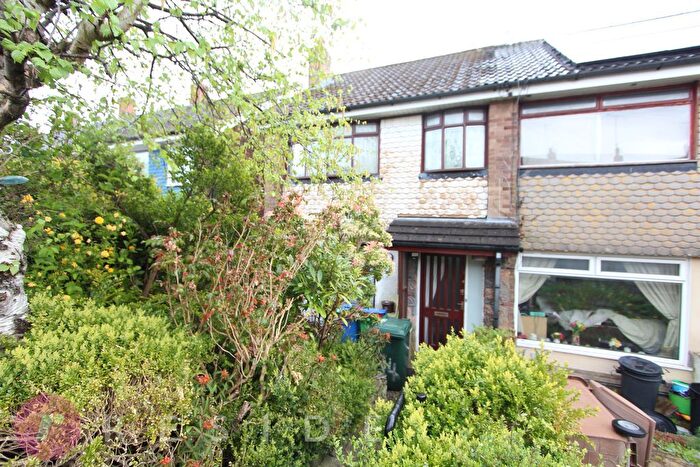 3 Bedroom Town House For Sale In Mountain Ash, Rooley Moor, Rochdale, OL12