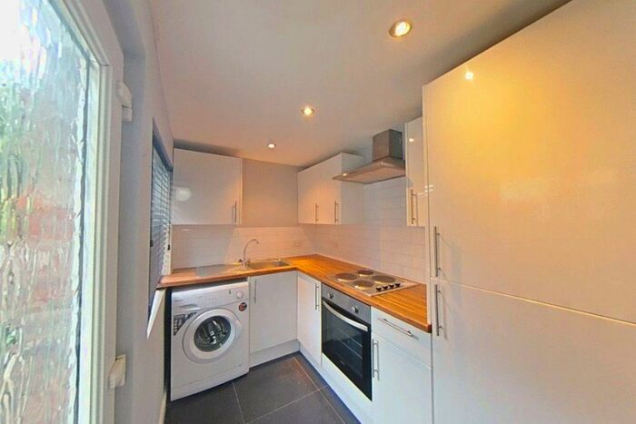 3 Bedroom Property To Rent In Paget Street, Loughborough, LE11