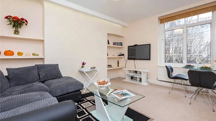 3 Bedroom Flat For Sale In Harrowby Street, Marylebone, London, W1H