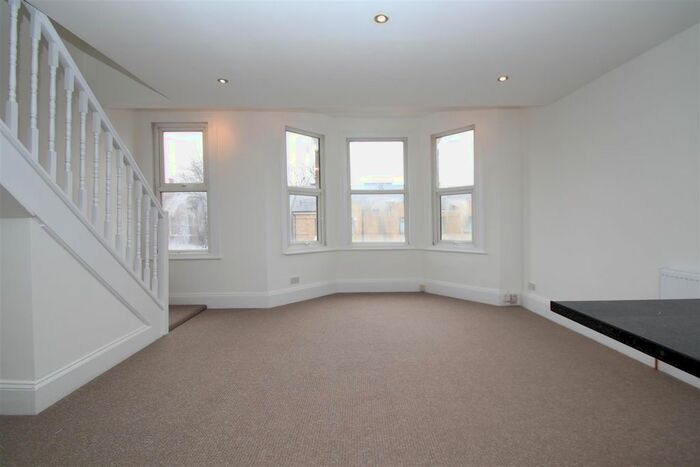 1 Bedroom Flat To Rent In Palmerston Crescent, Palmers Green, London, N13