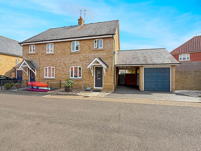 3 Bedroom Semi-Detached House For Sale In Freshwater Crescent, Heybridge, Heybridge, CM9
