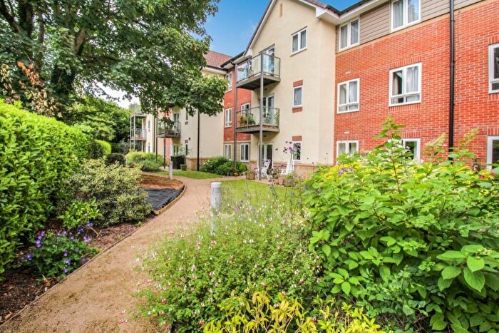 1 Bedroom Apartment For Sale In Slade Road, Portishead, Bristol, BS20