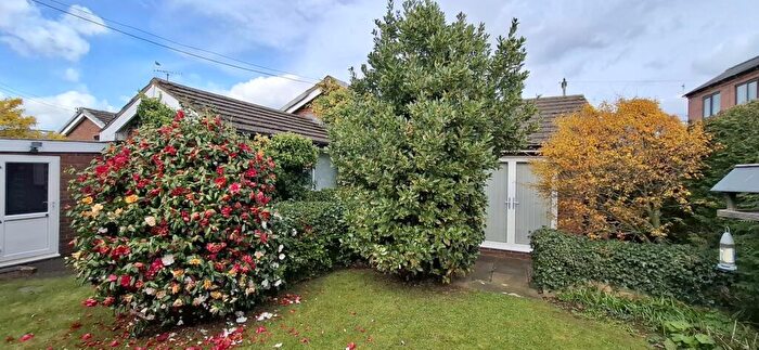 3 Bedroom Bungalow For Sale In Croft Road, Clehonger, Hereford, HR2