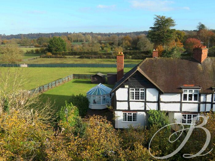 3 Bedroom Semi-Detached House To Rent In Strande View Walk, Cookham, SL6