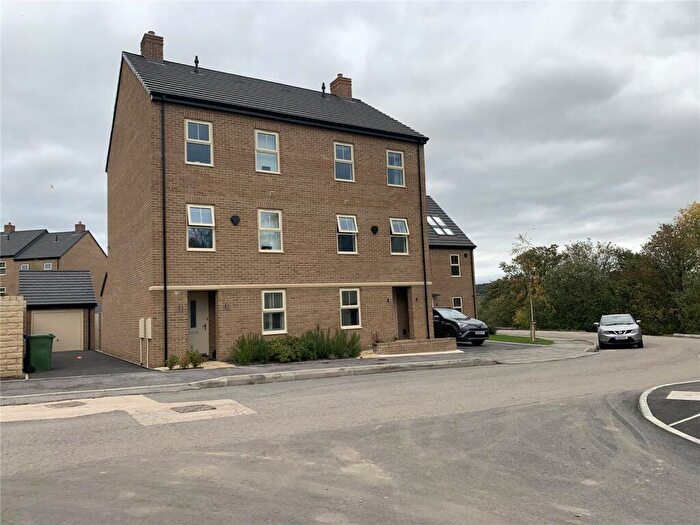 4 Bedroom Semi Detached House For Sale In Comley Crescent, Chesterfield, Derbyshire, S41