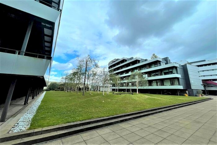 2 Bedroom Flat To Rent In Woodfield Road, Broadheath, Altrincham, WA14