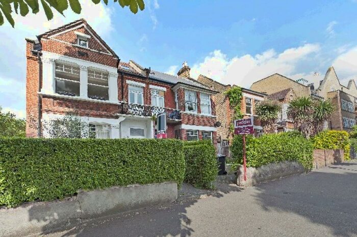 1 Bedroom Apartment To Rent In Rosendale Road, Herne Hill, London, SE24