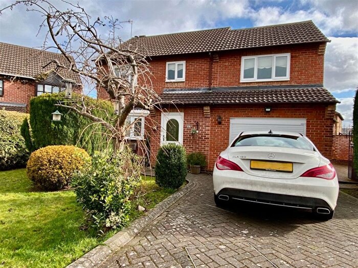 4 Bedroom Detached House For Sale In Festival Park Drive, Gateshead, NE11