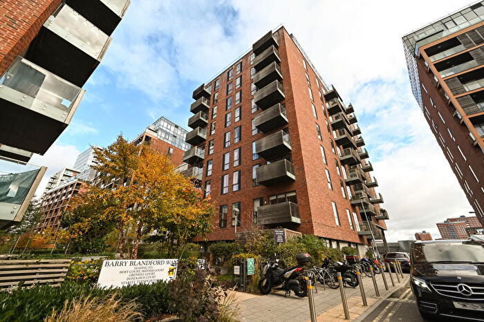 1 Bedroom Flat For Sale In Hoey Court, Devons Road, E3