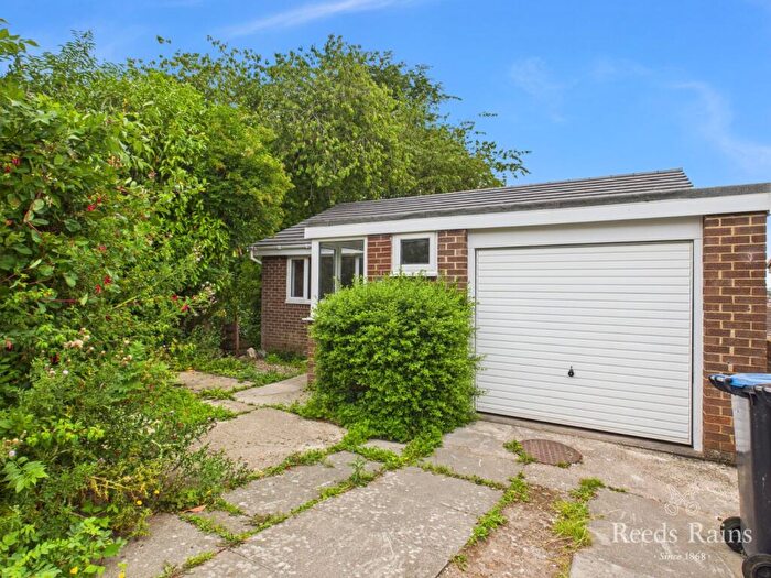 3 Bedroom Detached House To Rent In Chillingham Road, Newton Hall, Durham, DH1