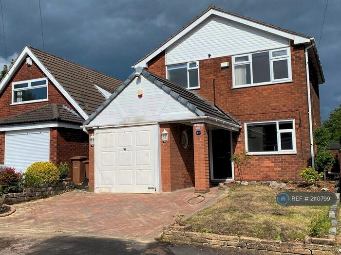 3 Bedroom Detached House To Rent In Lawnswood Park Road, Swinton, Manchester, M27