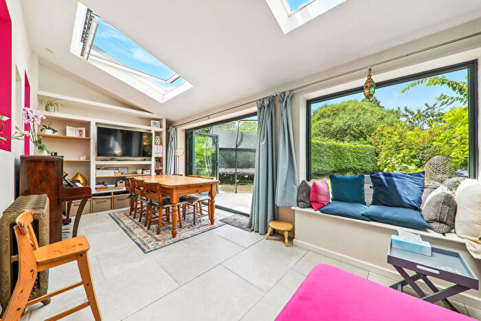 4 Bedroom Semi-Detached House For Sale In Mill Croft Estate, Pool In Wharfedale, LS21