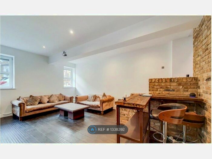 2 Bedroom Flat To Rent In Stoke Newington, London, N16