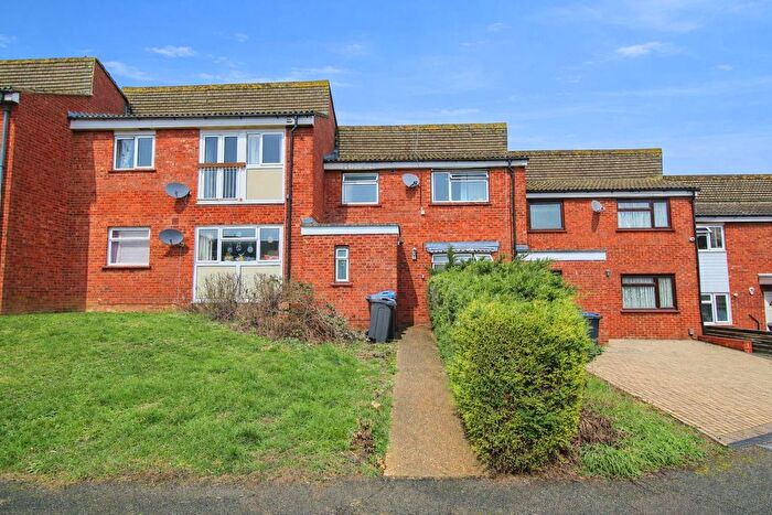 5 Bedroom Terraced House For Sale In Red Willow, Harlow, CM19