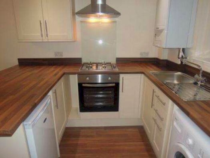 1 Bedroom Property To Rent In Howards Grove, Shirley, SO15