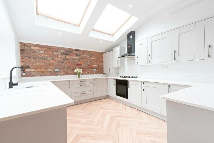 6 Bedroom Terraced House To Rent In Barrington Road, Liverpool, Merseyside, L15