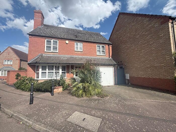 4 Bedroom Detached House For Sale In Juniper Drive, Chatteris, Cambs., PE16