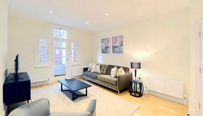 3 Bedroom Flat To Rent In Hamlet Gardens, Ravenscroft Park, Hammersmith, London, W6