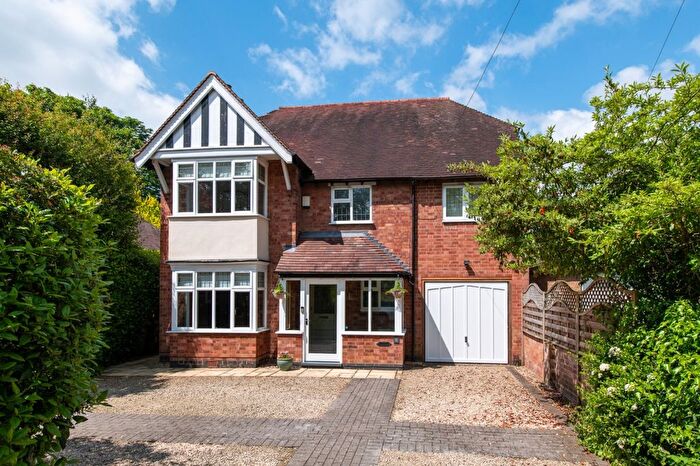 4 Bedroom Detached House For Sale In Manor Road, Stratford-Upon-Avon, CV37