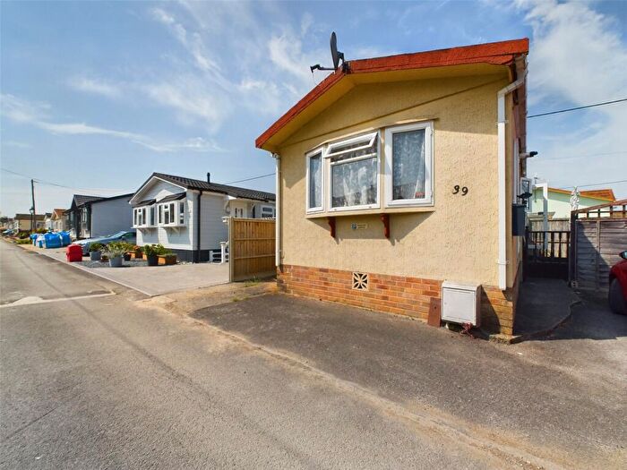 1 Bedroom Park Home For Sale In Staverton Park, Staverton, Cheltenham, Gloucestershire, GL51