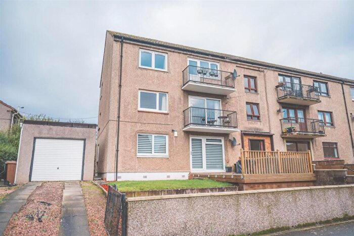 3 Bedroom Flat For Sale In Myrekirk Terrace, Dundee, DD2