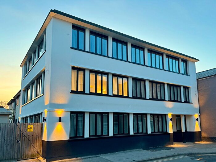 2 Bedroom Flat To Rent In Canon Street, Taunton, TA1