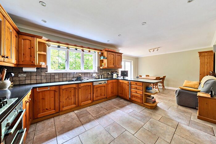 3 Bedroom Detached House For Sale In Gravel Hill, Peppard Common, Henley-On-Thames, Oxfordshire, RG9
