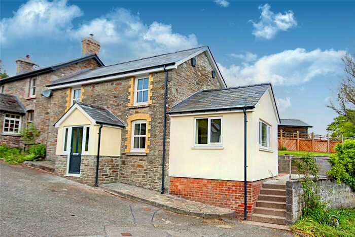 2 Bedroom Semi-Detached House For Sale In Llyswen, Brecon, Powys, LD3