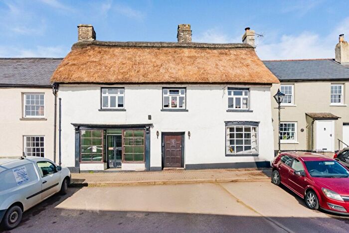4 Bedroom Character Property For Sale In The Square, Winkleigh, EX19