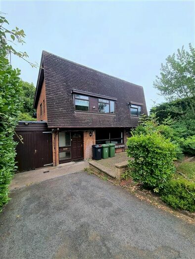 5 Bedroom Detached House To Rent In Birchtree Grove, Pershore, WR10