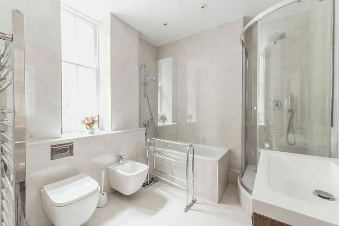 2 Bedroom Flat To Rent In Basil Street, Knightsbridge, London, SW3