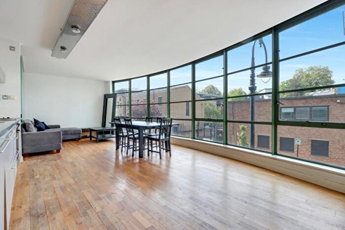 1 Bedroom Apartment To Rent In Arlington Road, Camden, NW1