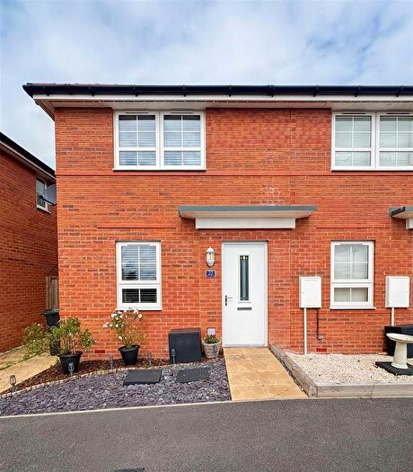 2 Bedroom End Terrace House For Sale In Honeycombe Vale, Chard, TA20
