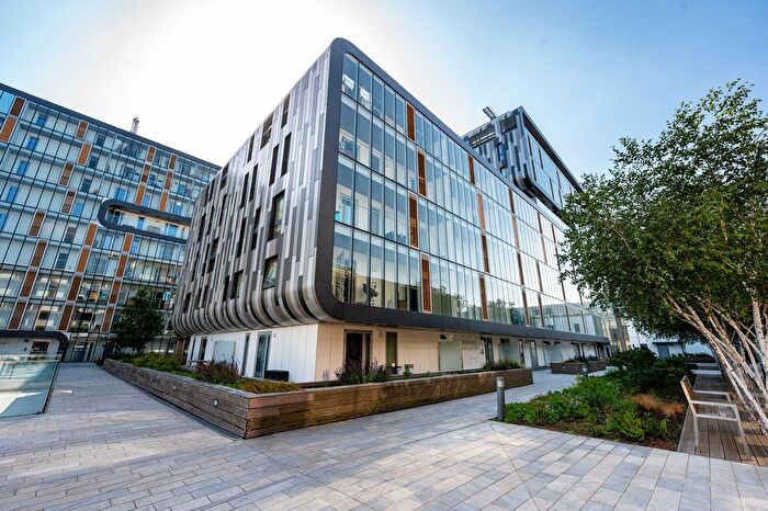 3 Bedroom Flat For Sale In Fenn Mansions, Woolwich, London, SE18