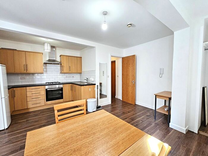 1 Bedroom Flat To Rent In Bedford Road, East Finchley, London, N2