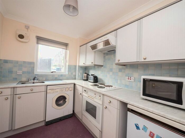 1 Bedroom Flat To Rent In Parkside Terrace, Edinburgh, EH16