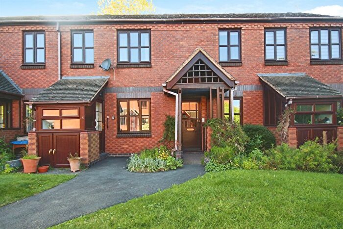 2 Bedroom Flat For Sale In Saffron Meadow, Stratford-Upon-Avon, CV37