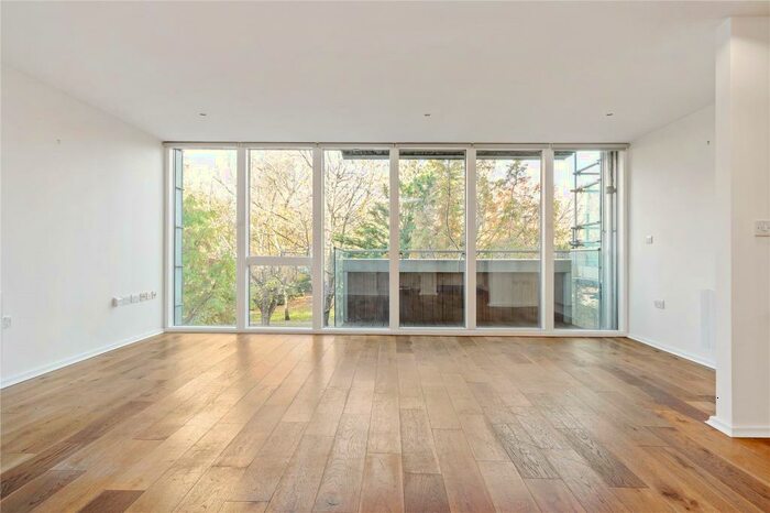 2 Bedroom Apartment To Rent In Lever Street, London, EC1V